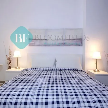 Bloomfields Stu Canal View Waters Edge Yas Island